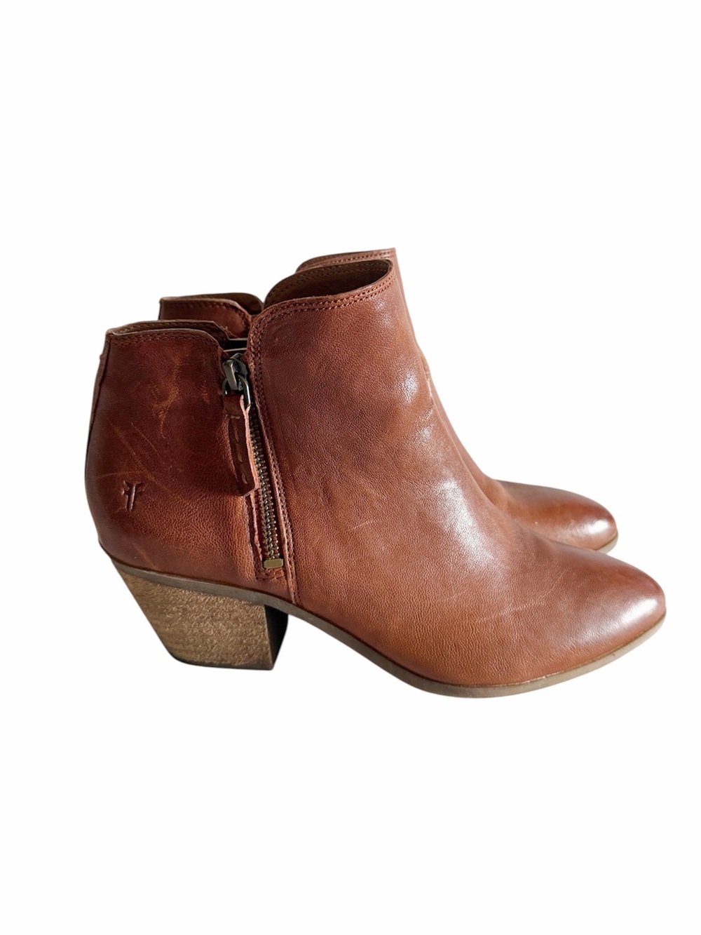 Frye Judith Cognac/Whiskey Brown Double Zip Western Ankle Bootie size 7.5